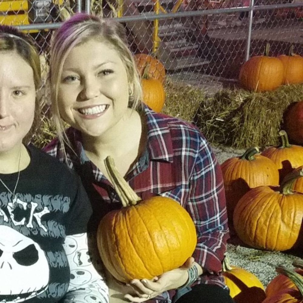 Meet your Posher, Monica